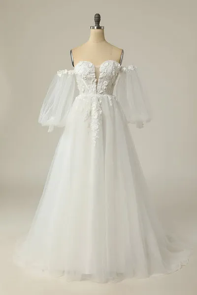 Abito da sposa in avorio con maniche lunghe a righe
