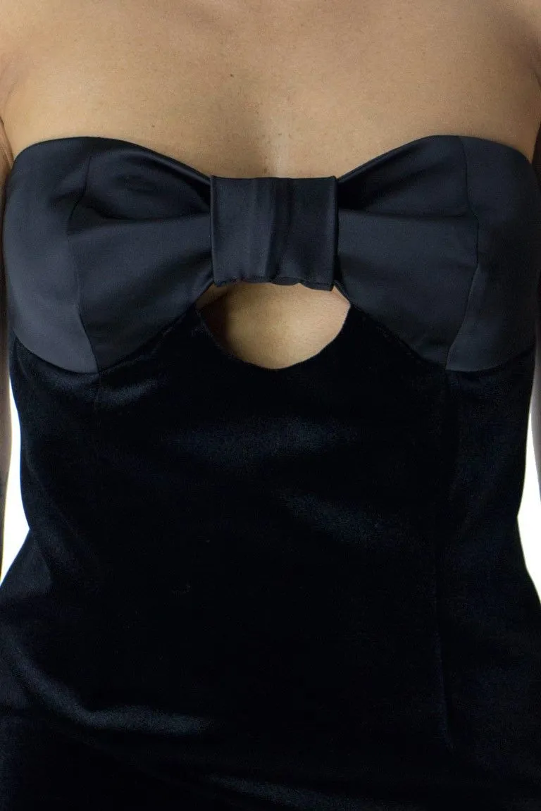 Abito donna corto a fascia in velluto effetto decollete fiocco raso