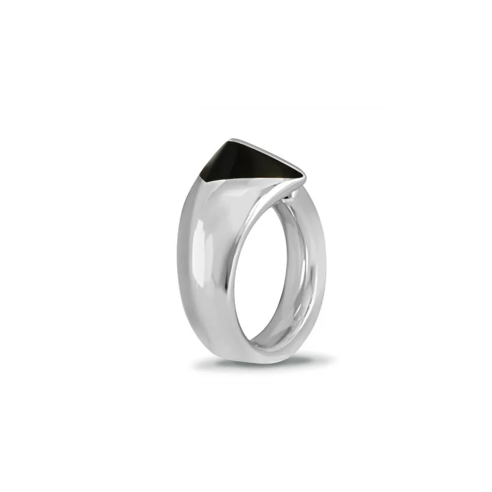 Anello con smalto nero