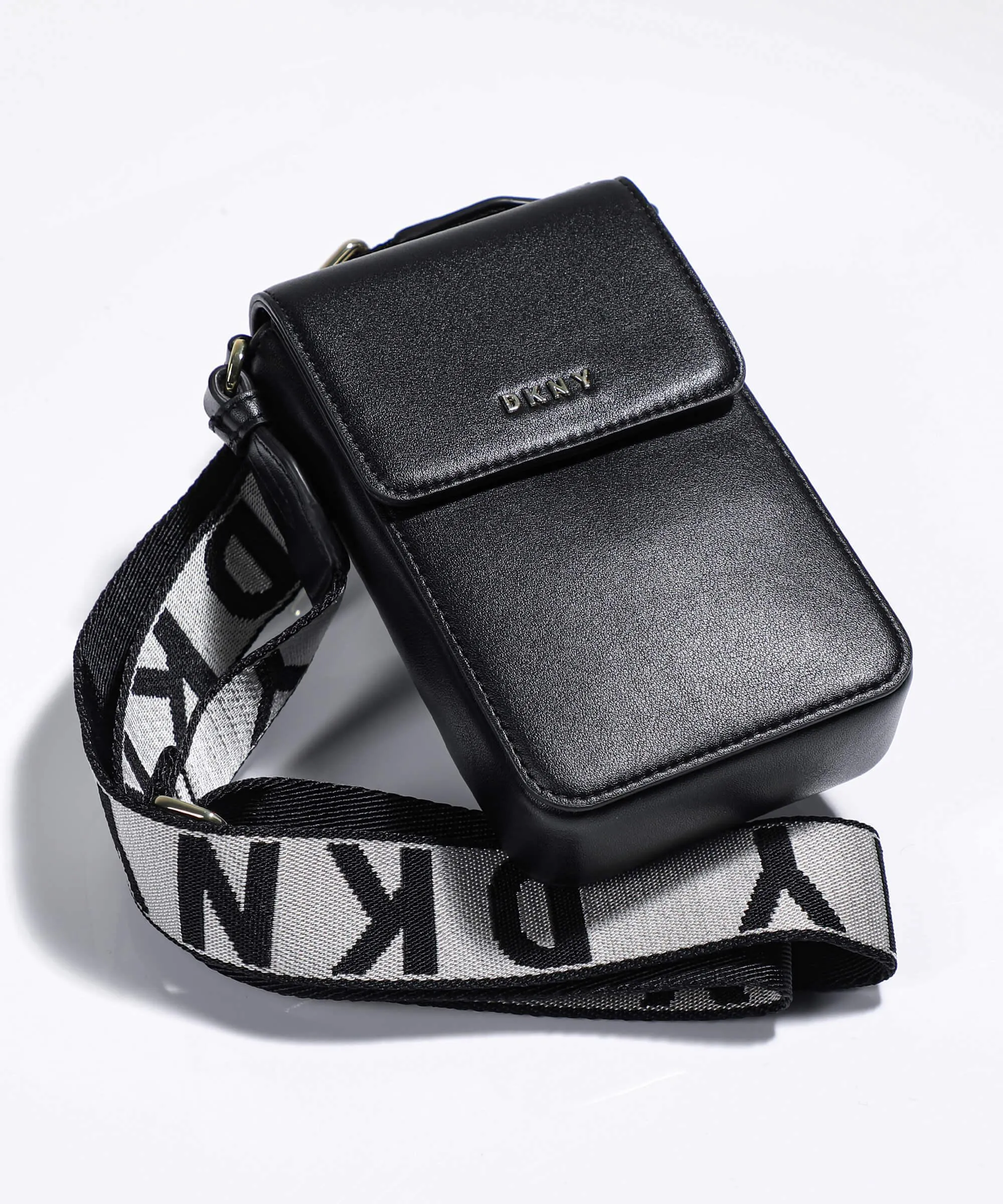  DKNY Winonna Borsetta porta cellulare pelle bovina nero  