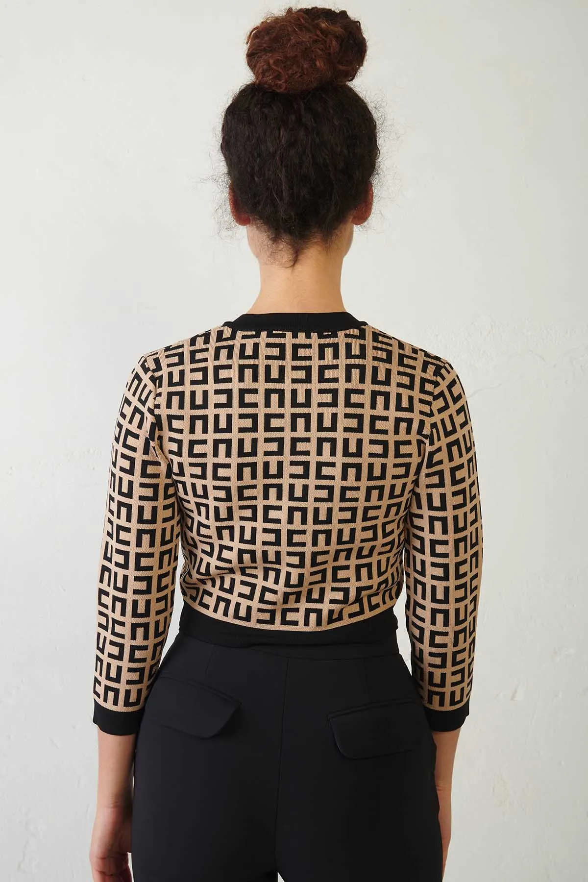ELISABETTA FRANCHI Cardigan girocollo cropped