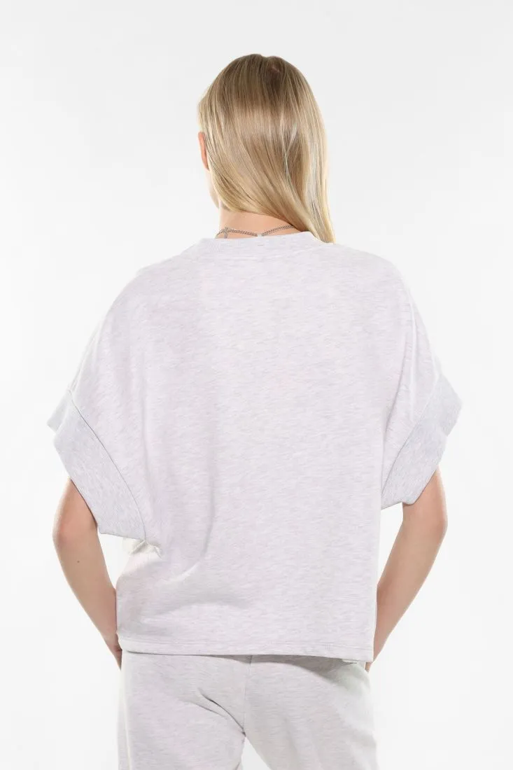 Felpa oversize con collier di perle