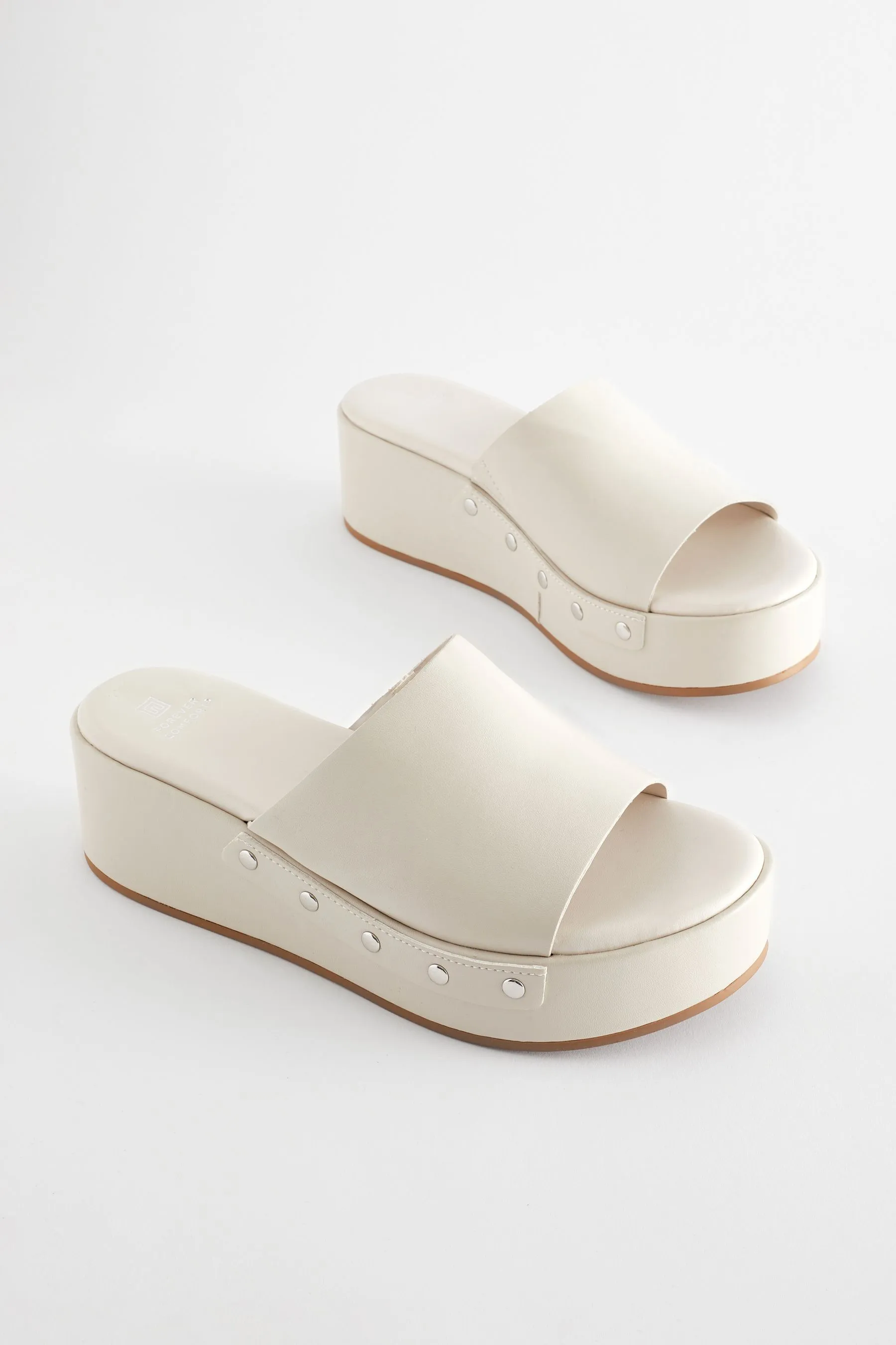 Forever Comfort® - Sabot con borchie e zeppe