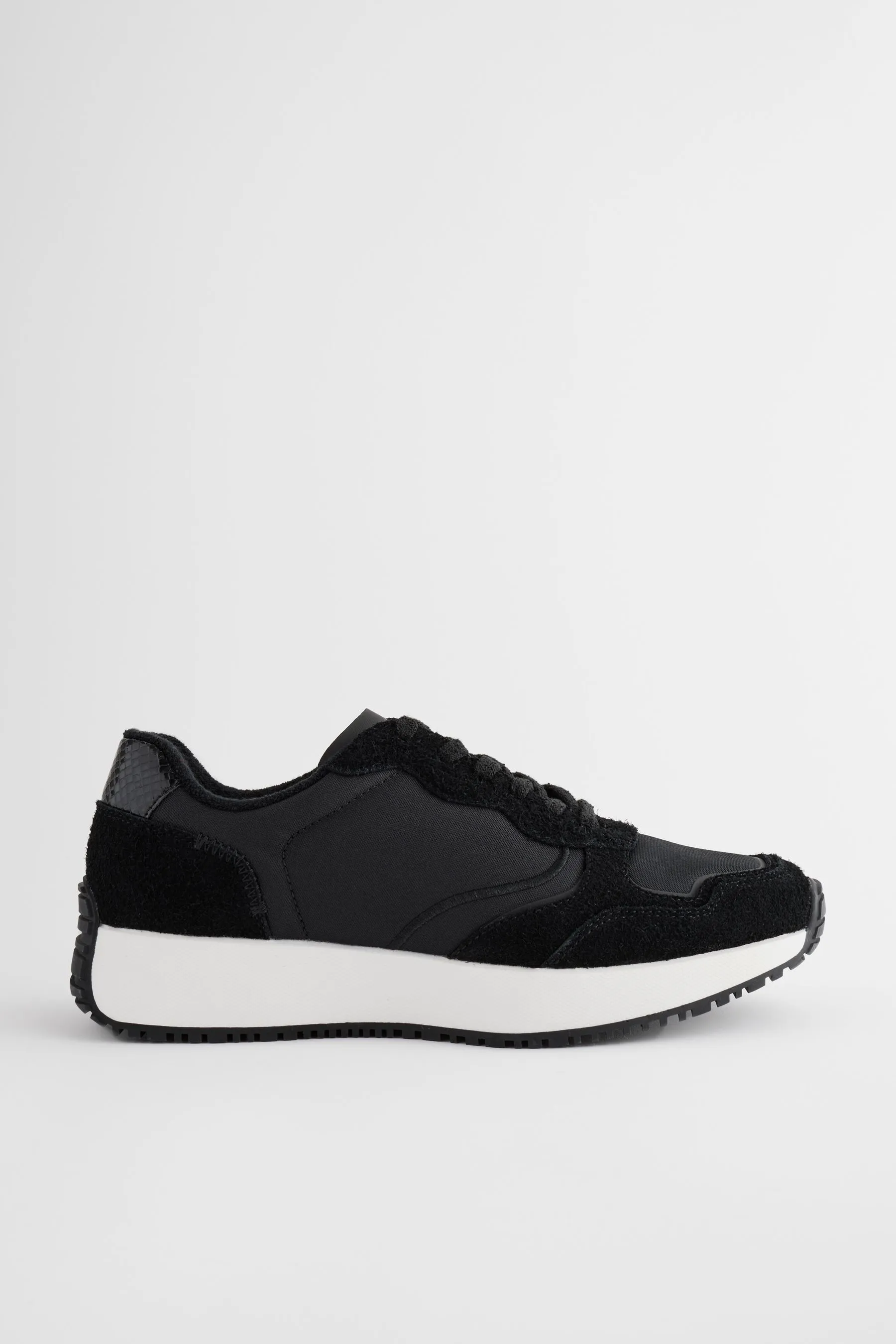 Forever Comfort® - Scarpe da ginnastica scamosciate con suola spessa e cuciture a vista    