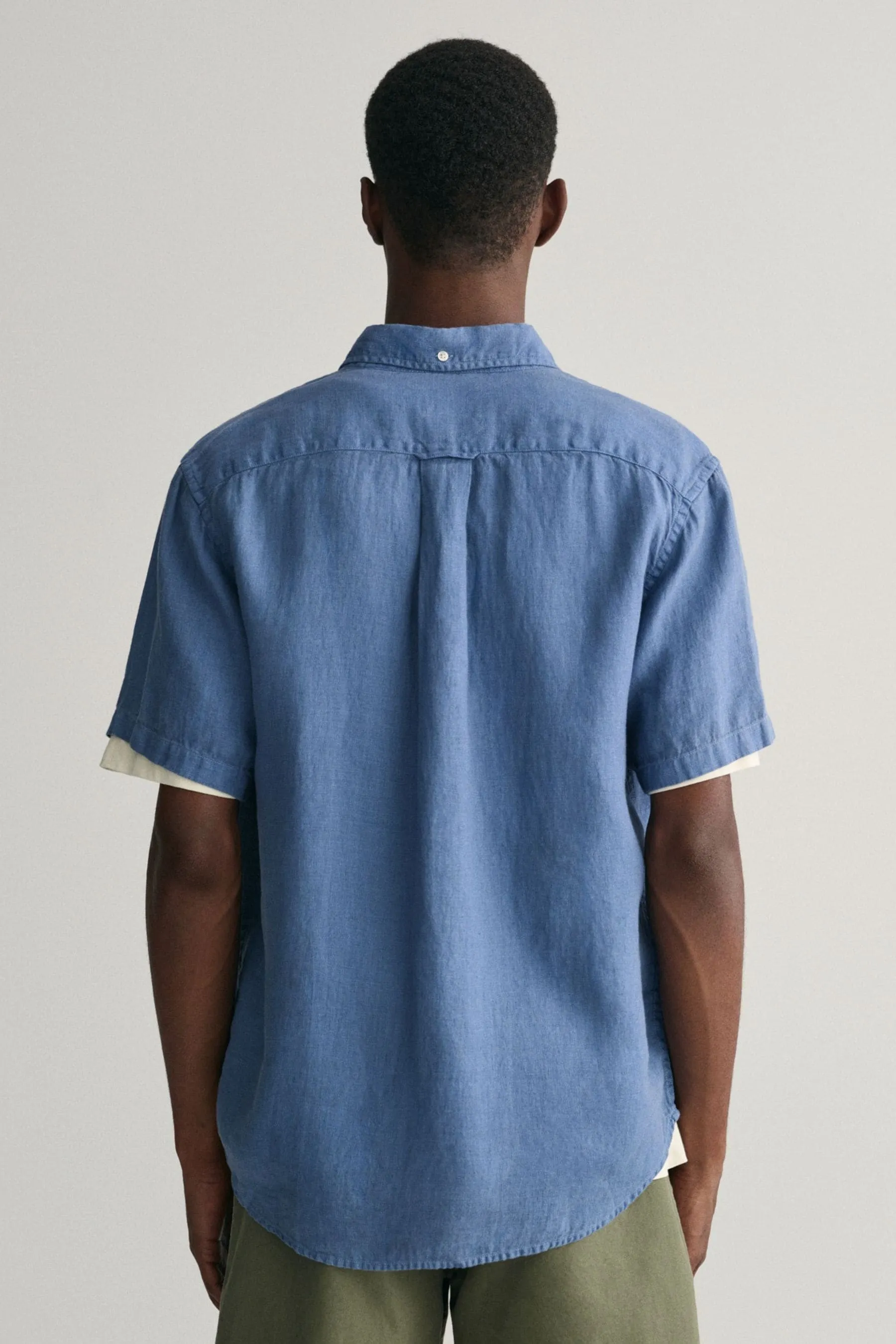 GANT regular  - Vestibilità tinta in capo 100% lino Maniche corte Camicia    