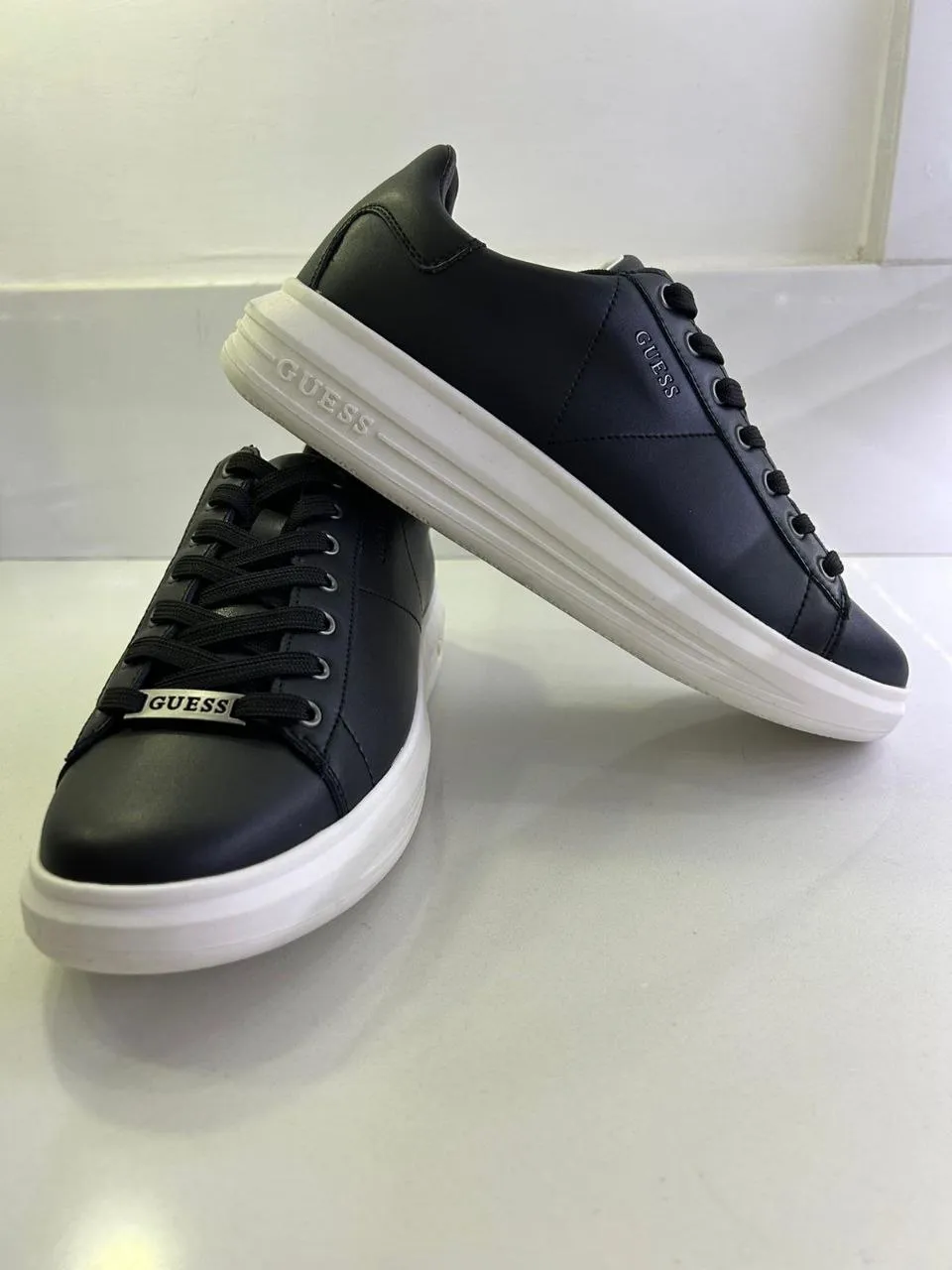 Guess Scarpe