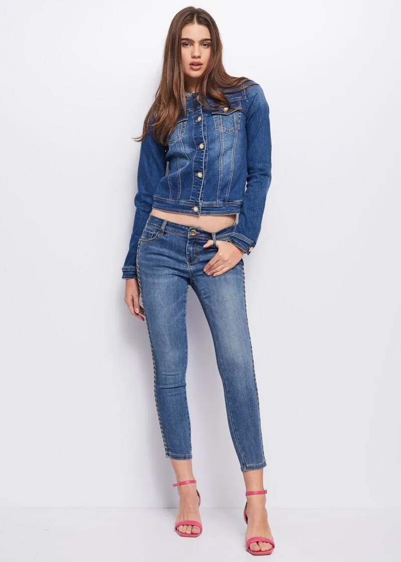 Jeans con motivo intrecciato