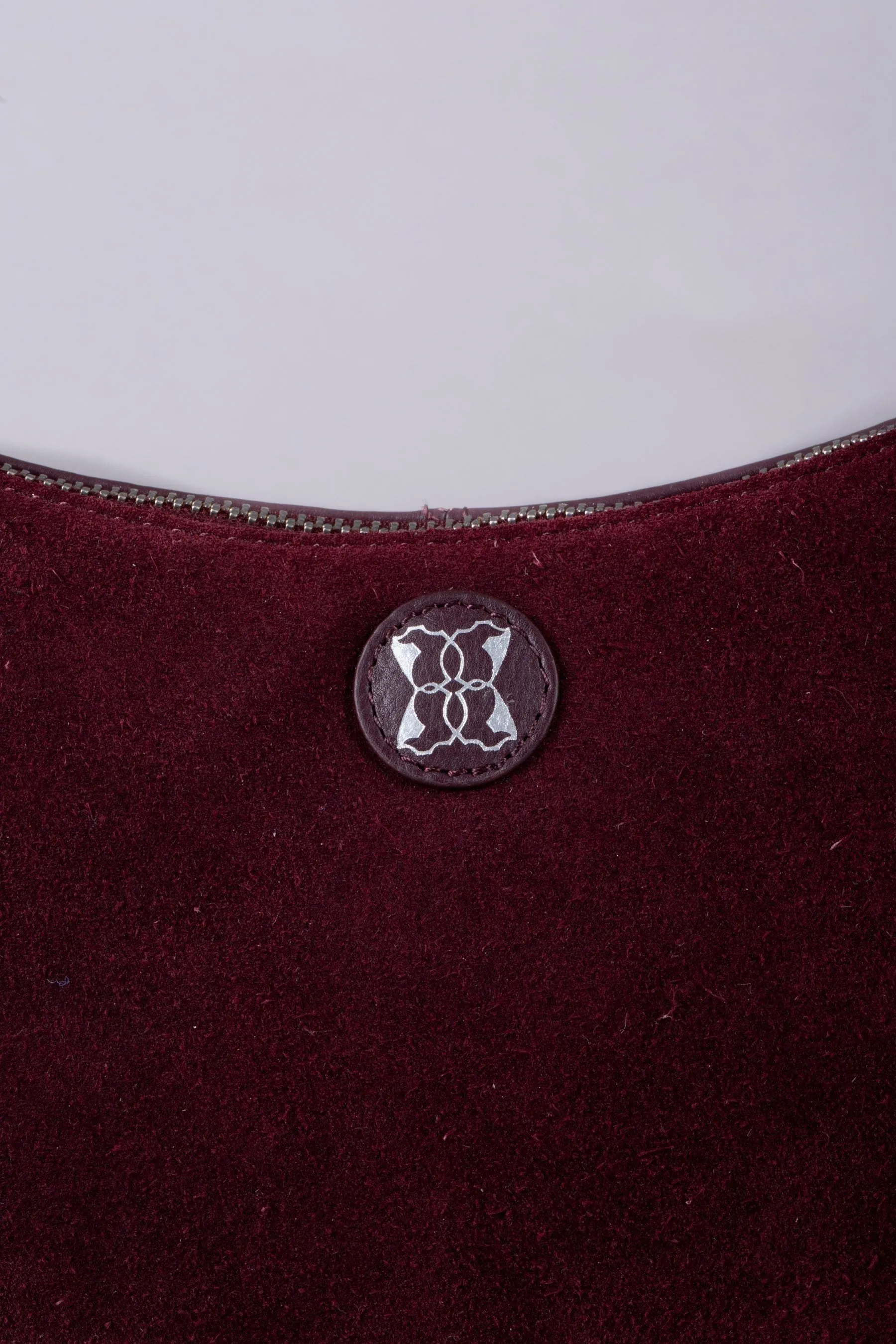 Lakeland Leather - Coniston - Borsa a tracolla a mezzaluna    