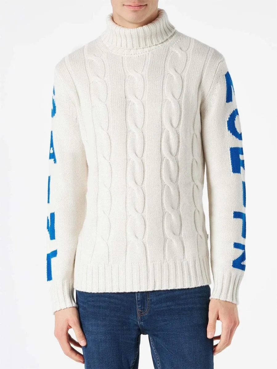 Maglione dolcevita uomo a trecce con stampa