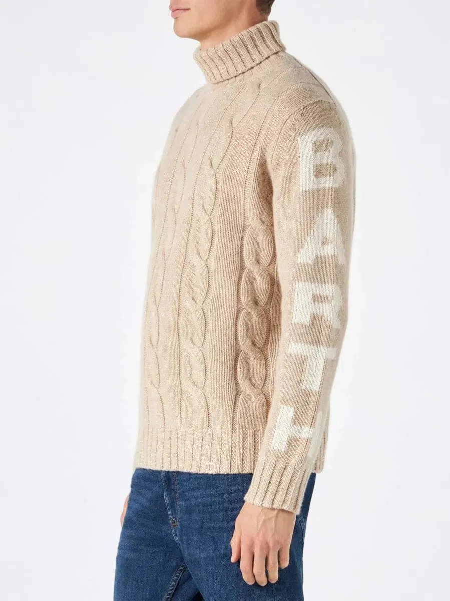 Maglione dolcevita uomo a trecce con stampa