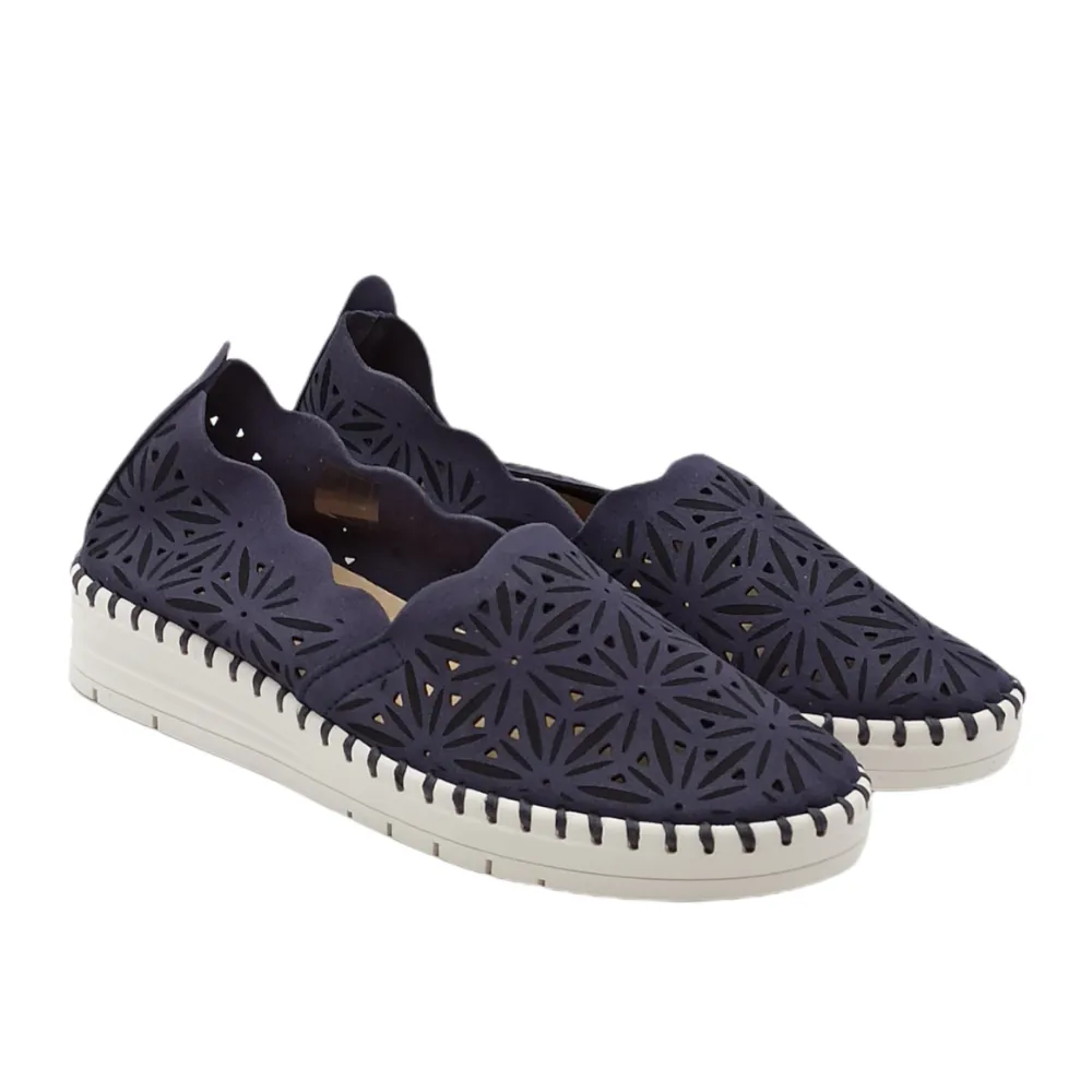 Mocassino donna traforato in tessuto di ecopelle Grunland SC2556 F6SAVI BLU