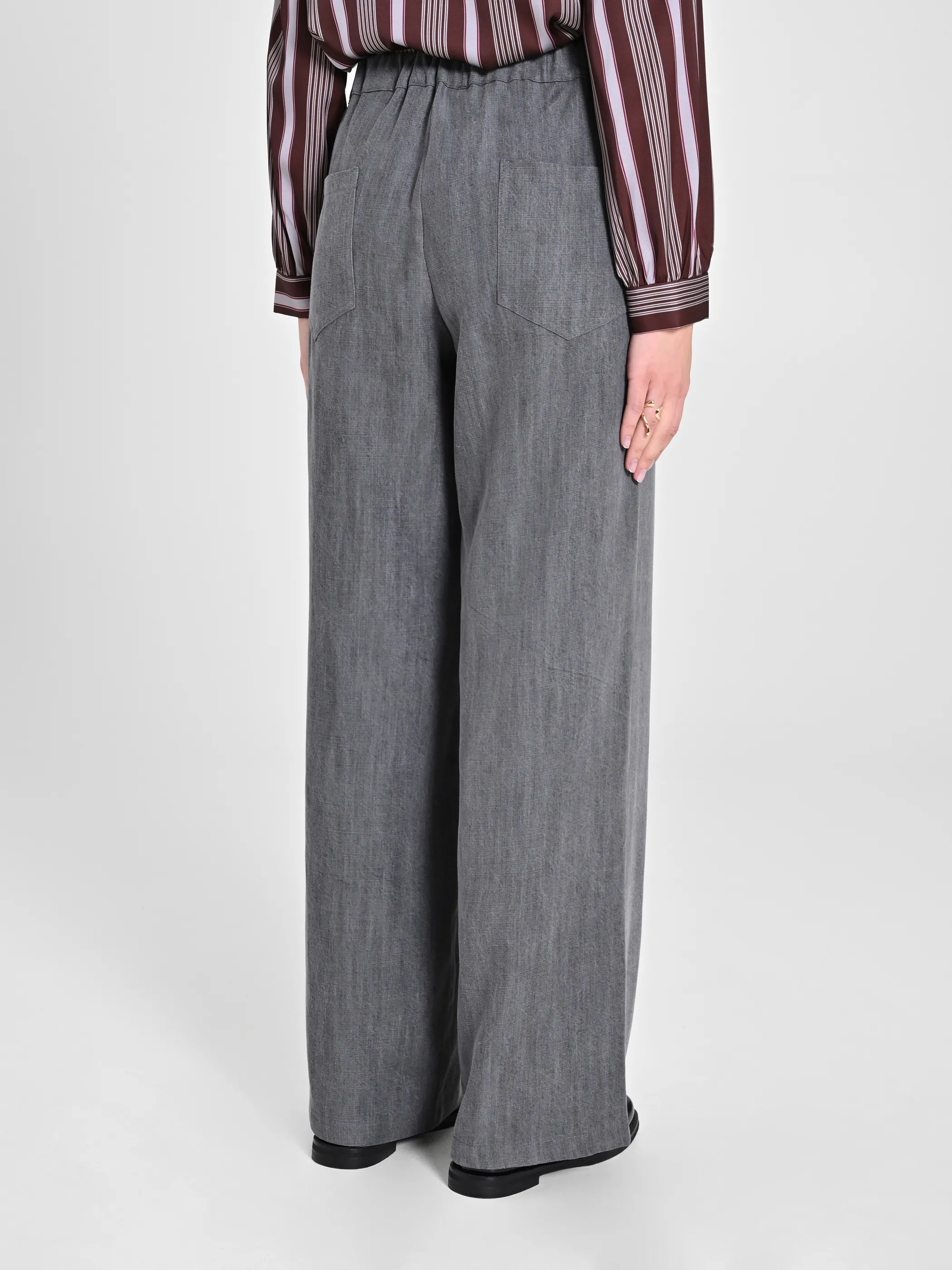      Pantaloni Grigi Ampi     