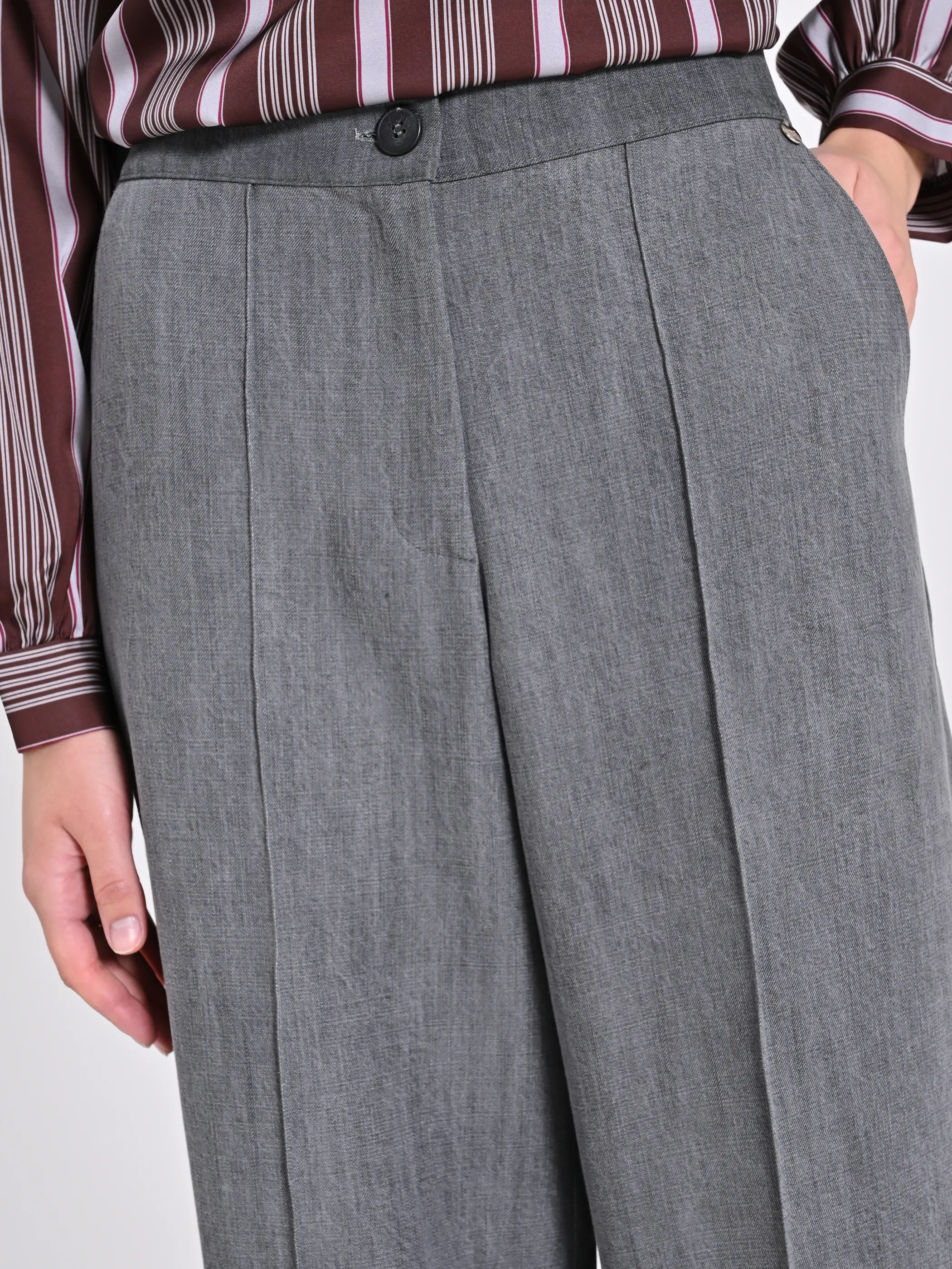      Pantaloni Grigi Ampi     