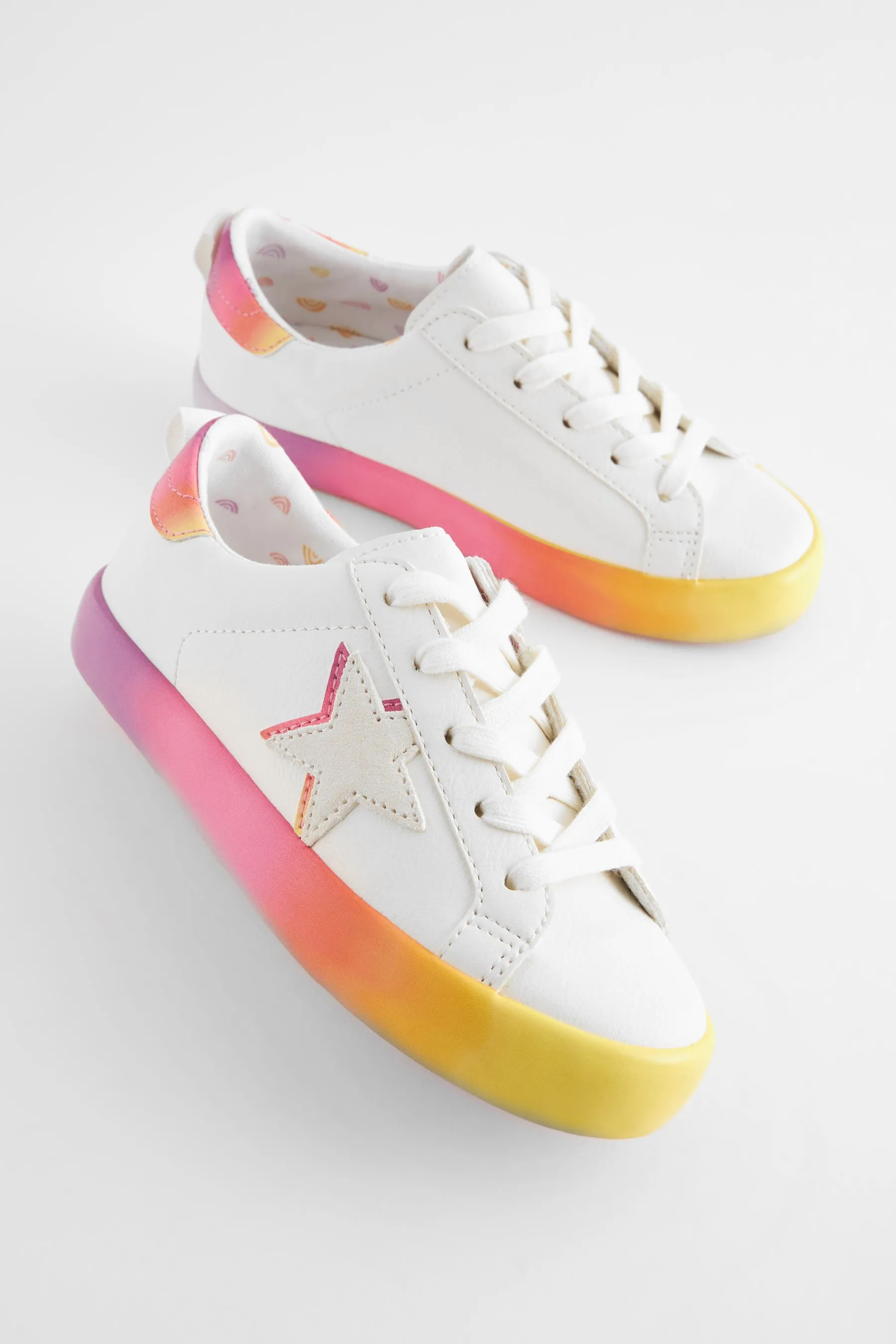Scarpe da ginnastica stringate con stelle    