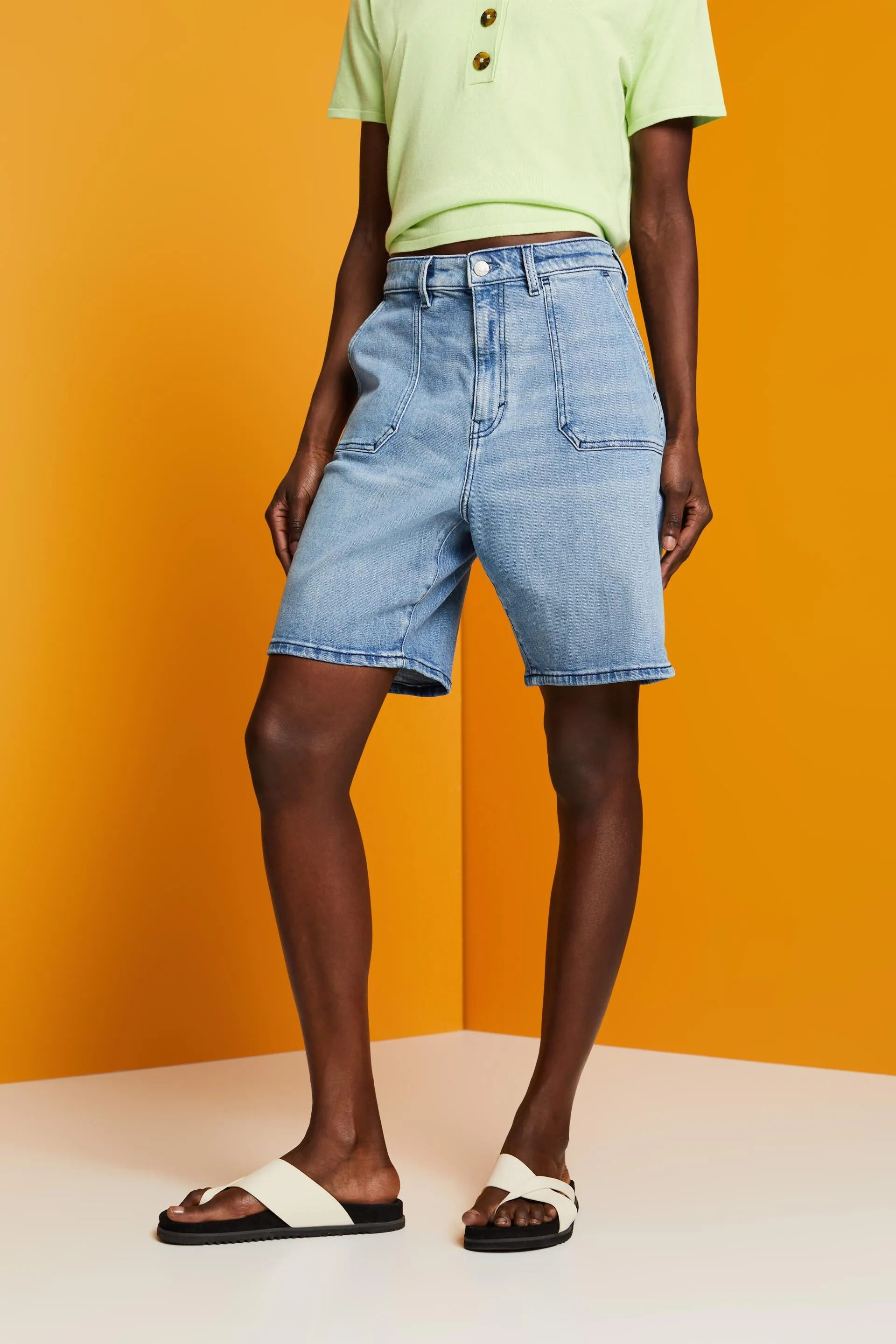 Shorts di jeans a vita alta