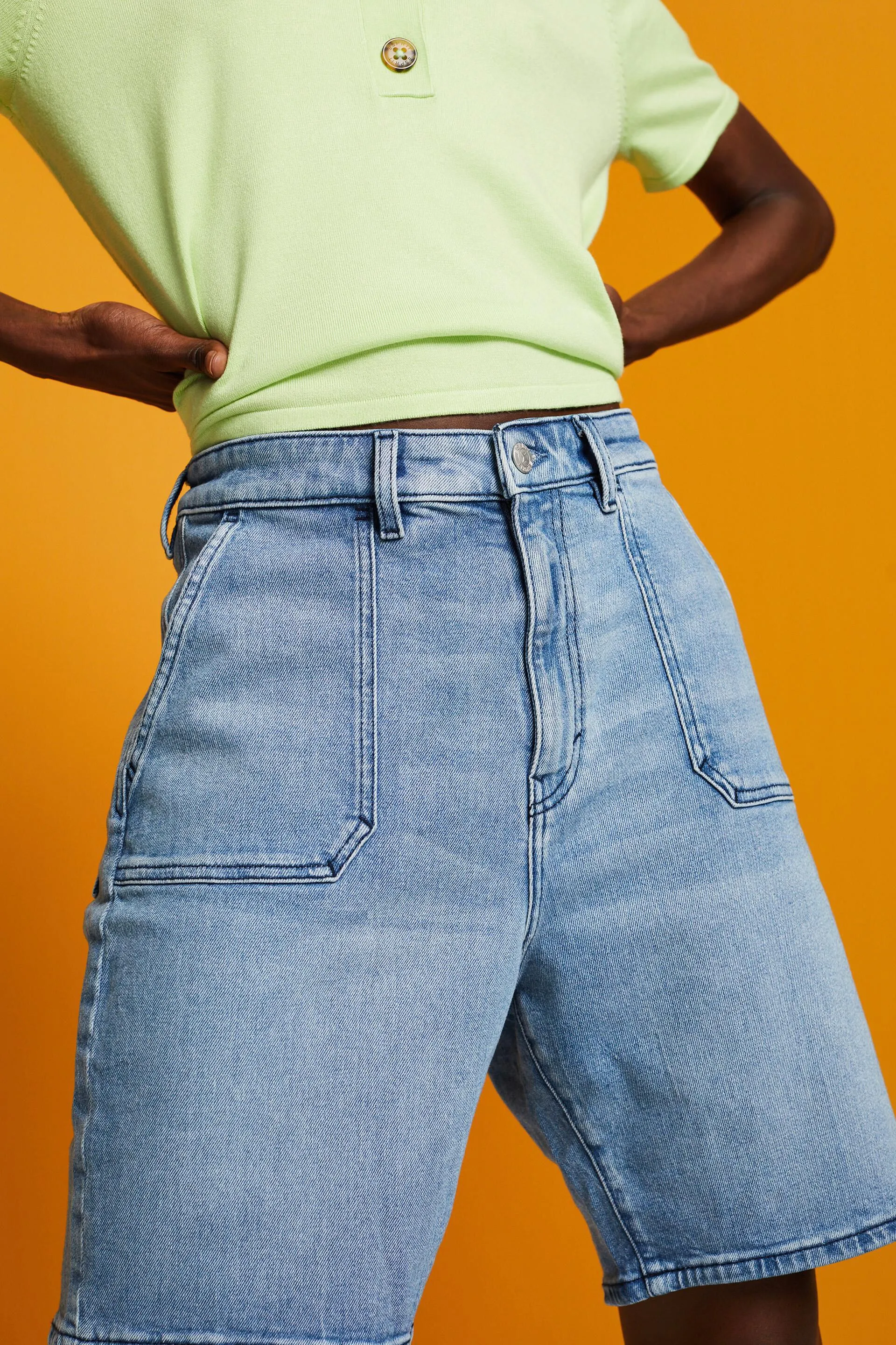 Shorts di jeans a vita alta