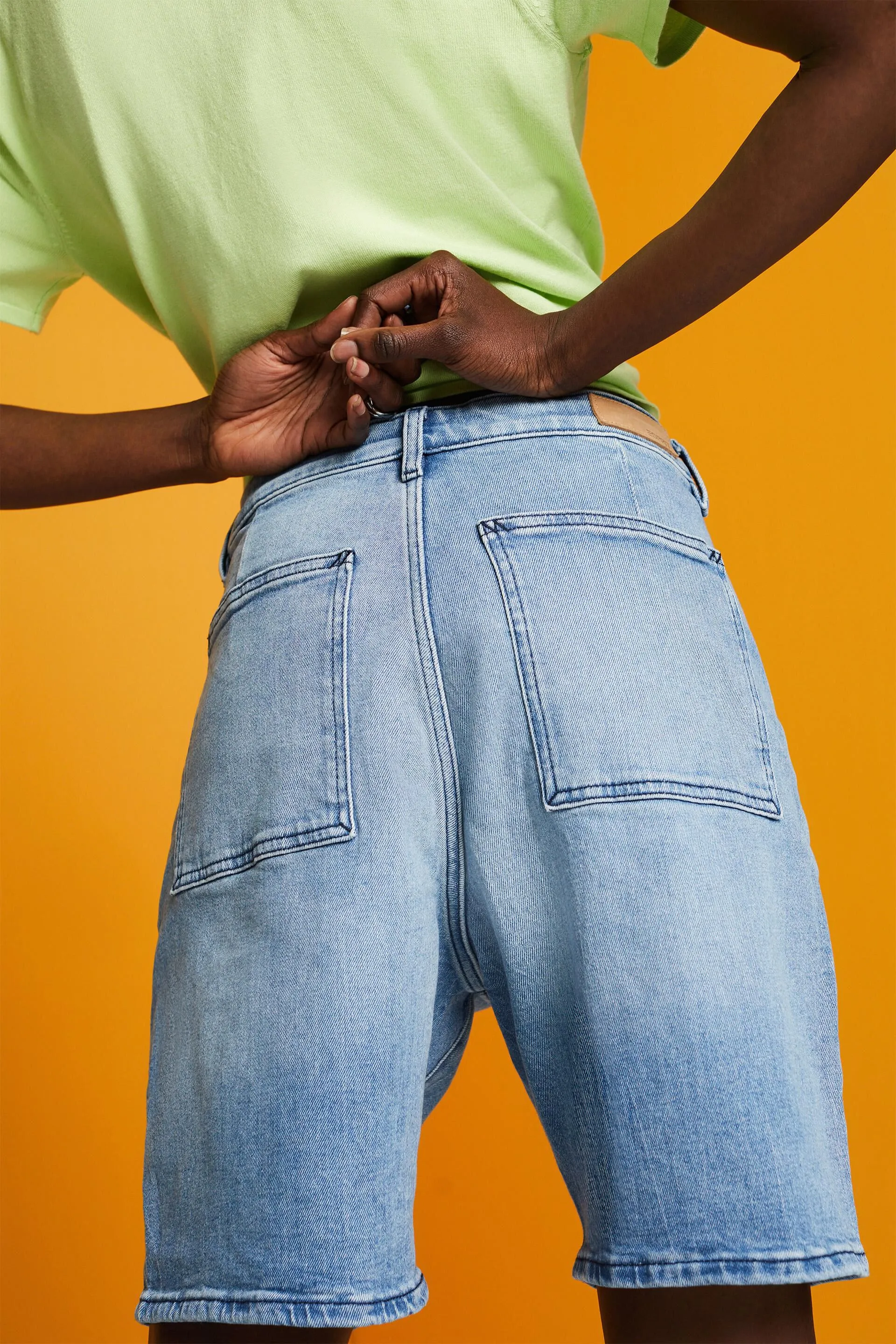 Shorts di jeans a vita alta