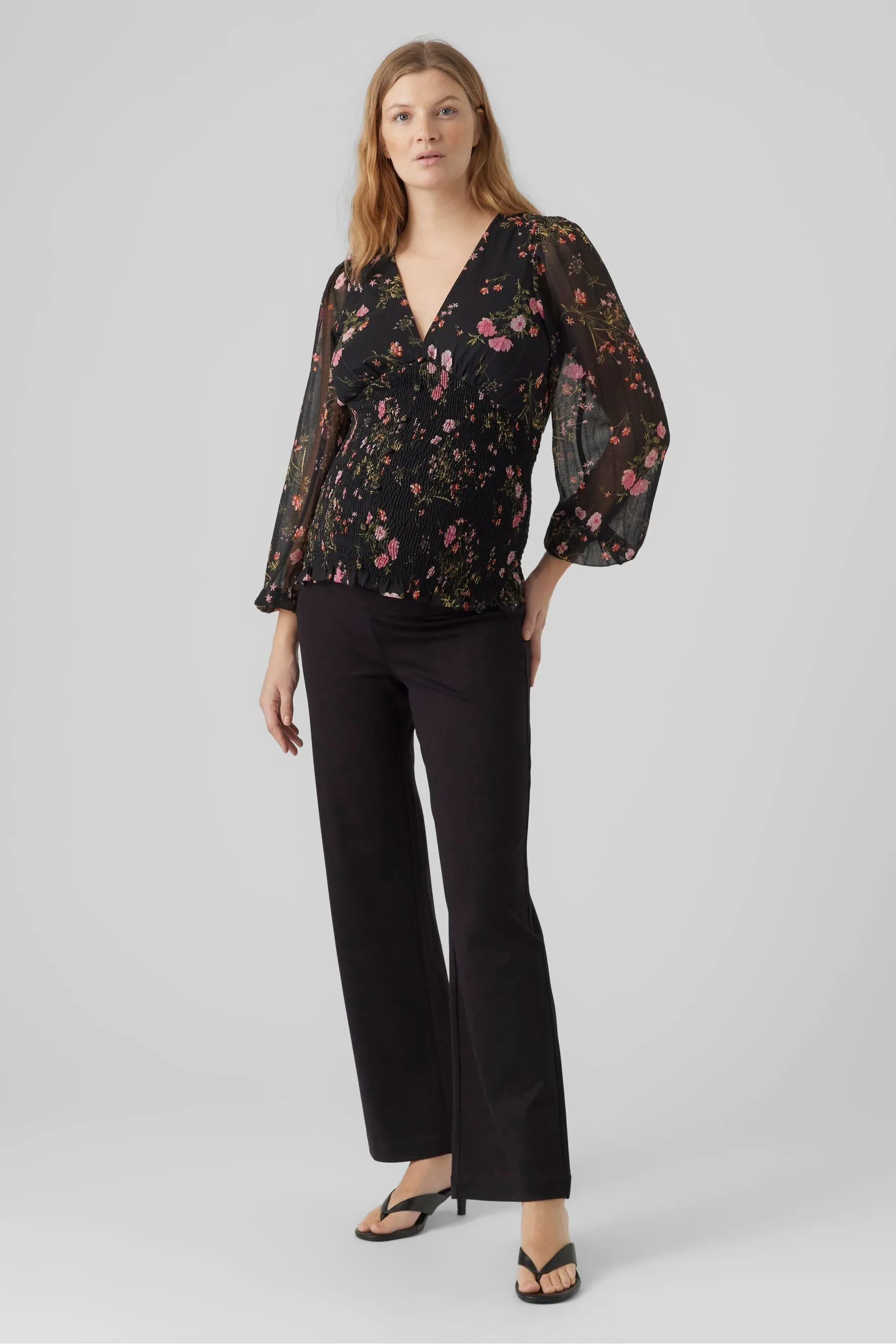 Vero Moda - Pantaloni premaman dritta comoda con fascia sopra il pancione
