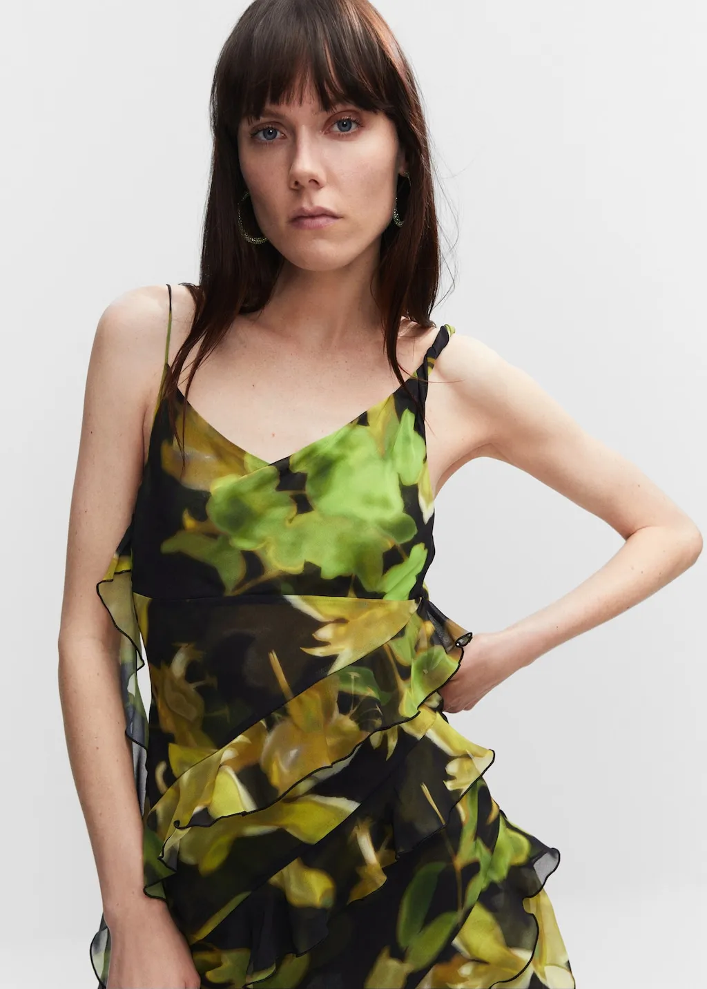 Vestito asimmetrico volant