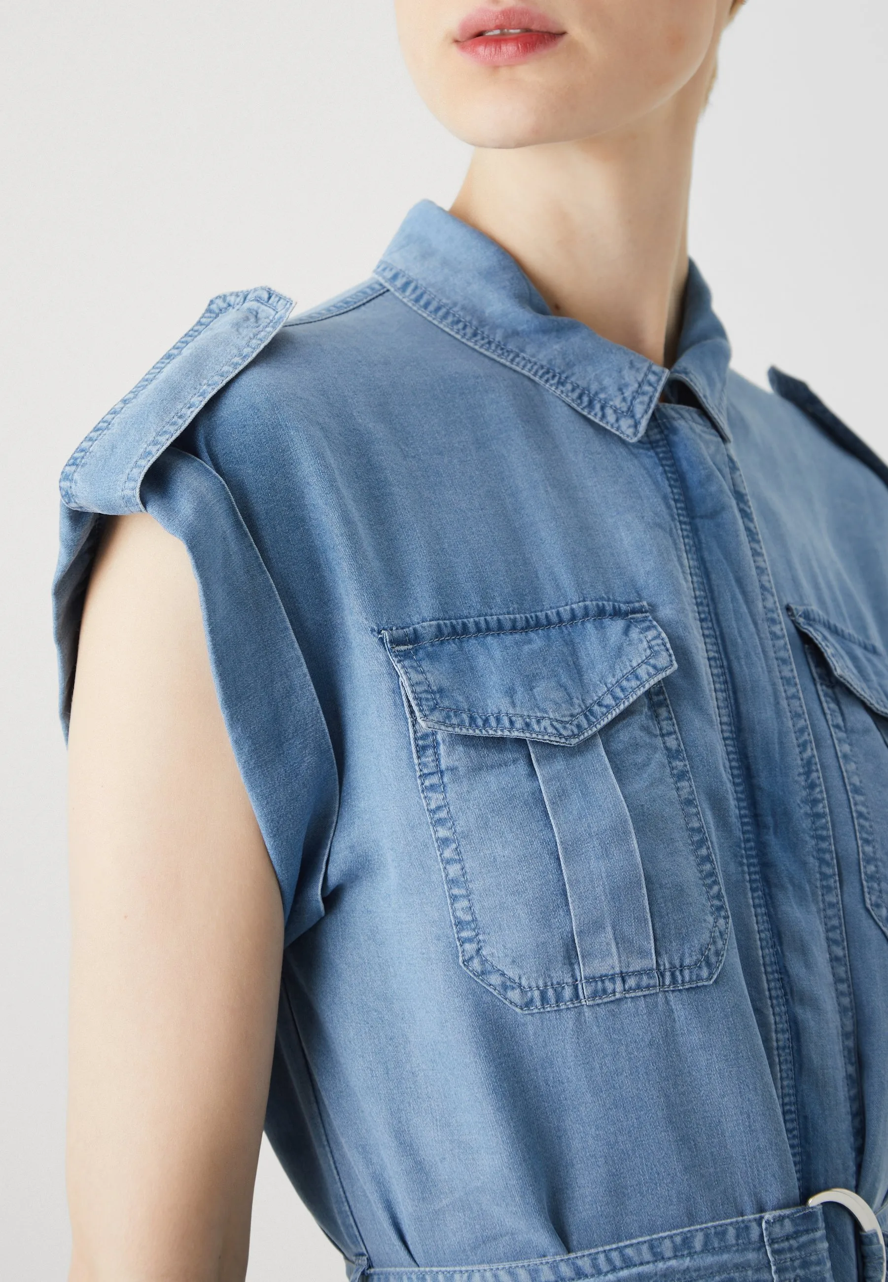 Vestito di jeans