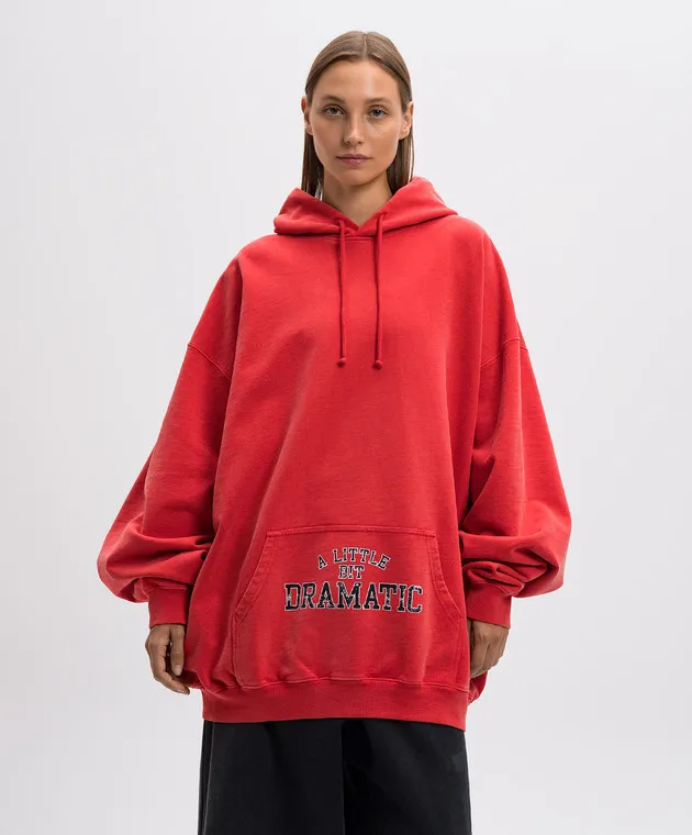 Vetements Felpa con cappuccio rossa con stampa A little bit Dramatic UA65HD440RW