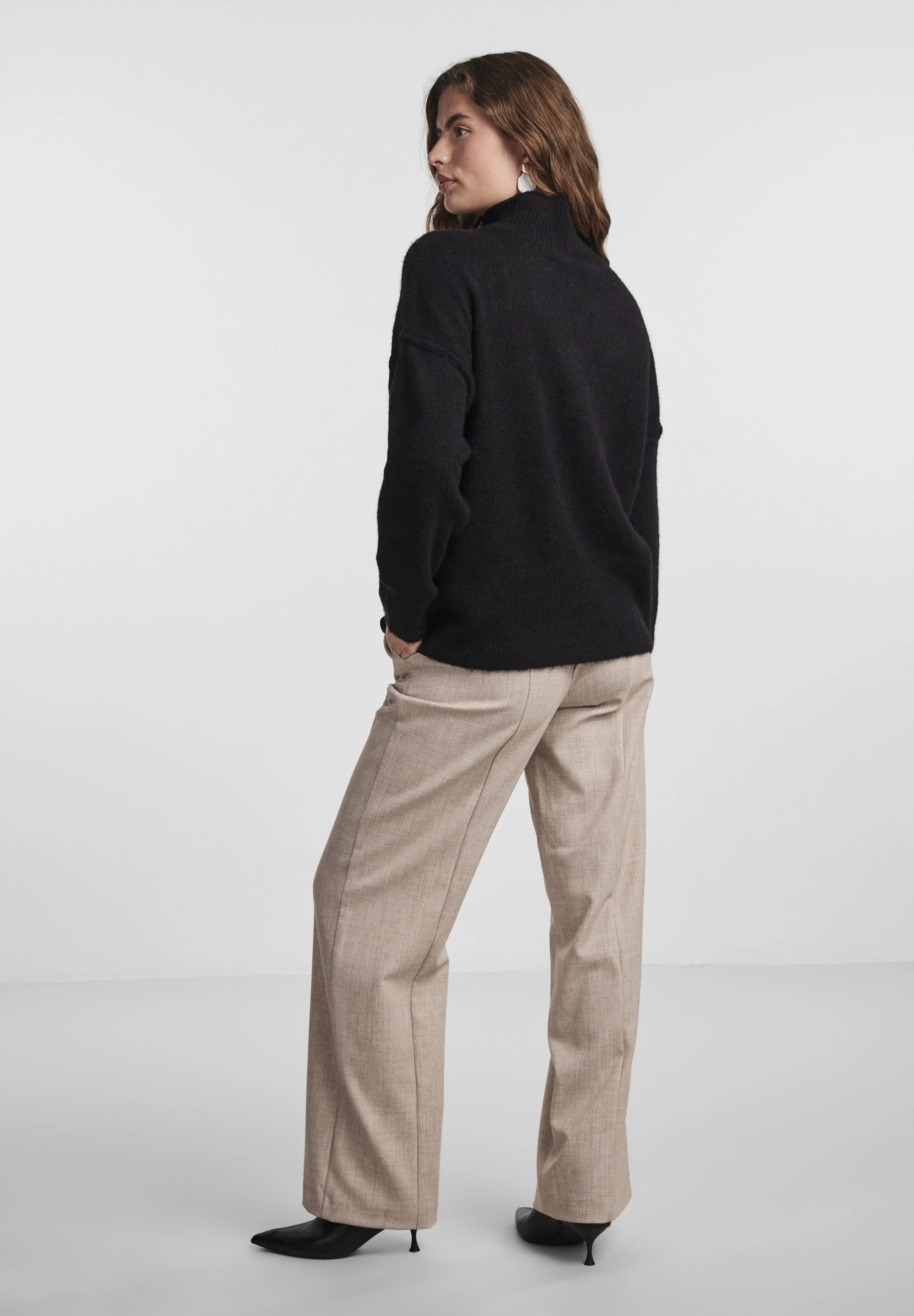YASBALIS HIGH NECK  - Maglione